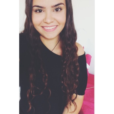 Claudia Camus Makeup