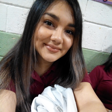 Melani Gv