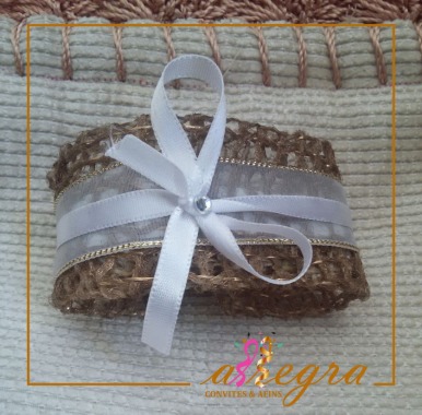 Anel para guardanapo que combinam com sua decoração