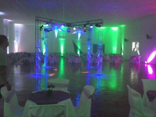 iluminação,dj ,telão ,tv´s..tudo para seu evento!