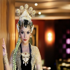 Aas Riyanti Wedding Gallery