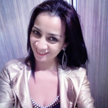 Elisangela Cuidadora De Idosos