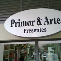 placa oval acrílico com letreiro adesivo