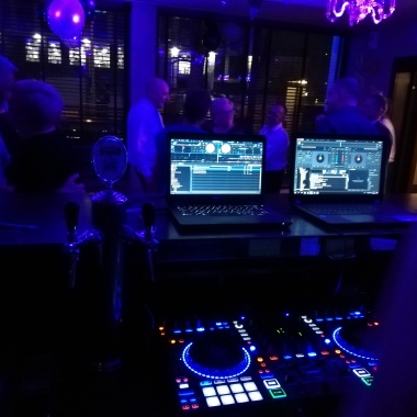 Dj Na 18