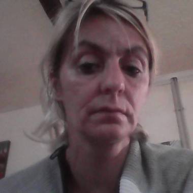 'Femme De Ménage Ou Aide En Cuisine Des Ecole