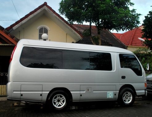 Elf Short 11 seat
