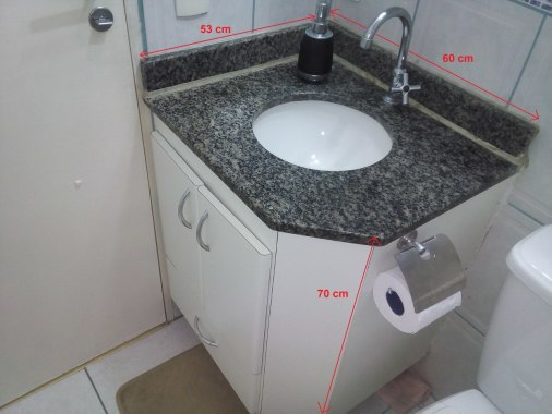 cabinete de banheiro em laca