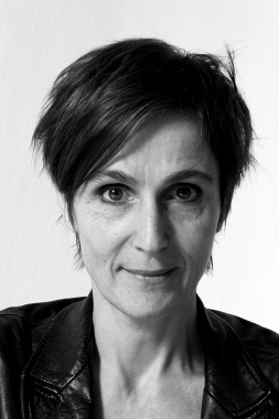 Alessandra Illustratrice Ritratto realizzato per il suo curriculum, sito web e tutti i social media