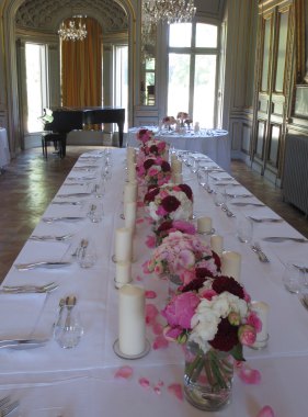 Bouquets roses et bougies - Château de Pourtalès