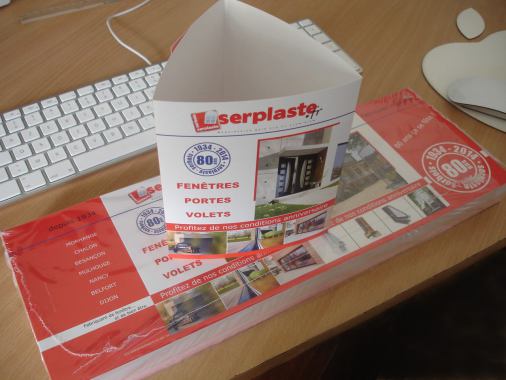 Création graphique P.L.V de table 3 faces + impression 100 exemplaires