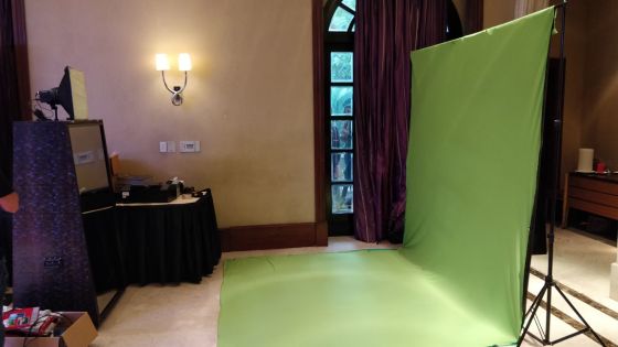 MirrorX Photobooth with Green Screen Setup