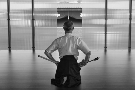 Portrait :
"Le kyudo, l'art du tir à l'arc traditionnel japonais."