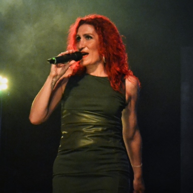 Karine Ayello Chanteuse