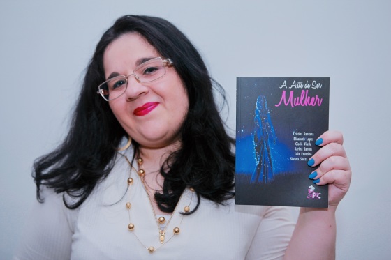 Coautora do Livro A Arte de Ser Mulher