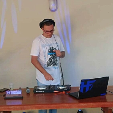Djhenrique Fernandez