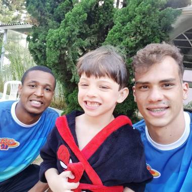Fotos postadas com autorização dos pais