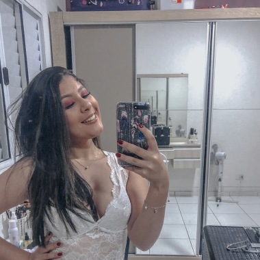 Isa Caires Makeup