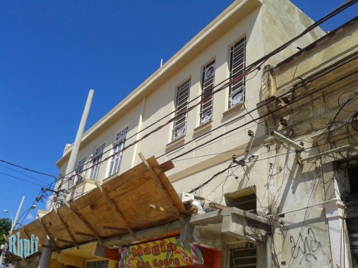 Restauração  de fachadas em patrimonio tombado - em Olaria - RJ