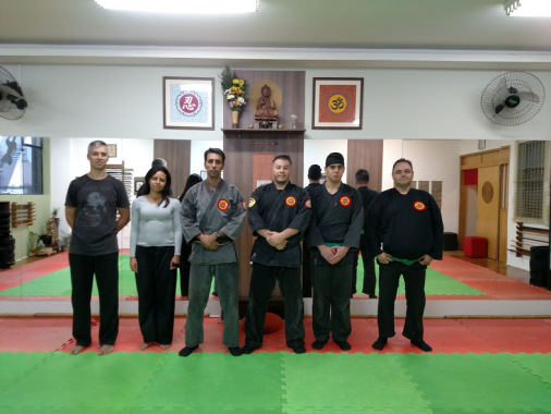 dando curso de Jujutsu tradicional em São Paulo
