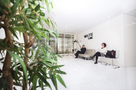White Clinic Reception