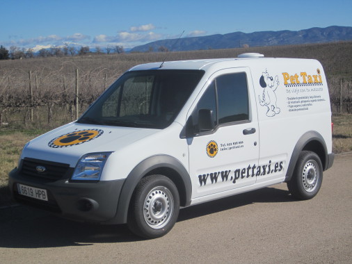 Vehicules  adaptés  et  aprouvèes.