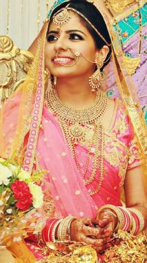 Best Bridal Makeup artist in Lucknow