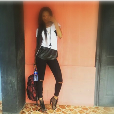 Salymata Coiffeuse Africaine