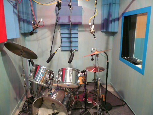 Studio avec batterie
LUDWIG (Métal ), cymbales Paiste