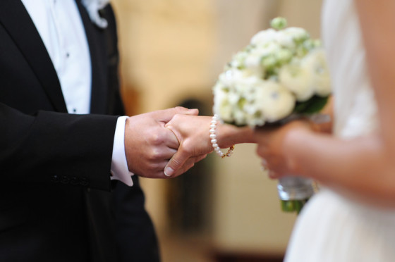 wedding couplecanstockphoto3045705.jpg