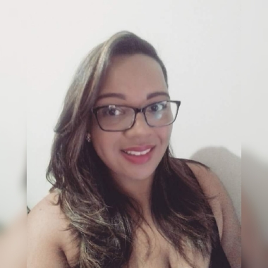 Babá Helen