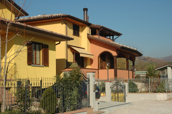 Progettazione e Direzione lavori di nuovi edifici residenziali in legno