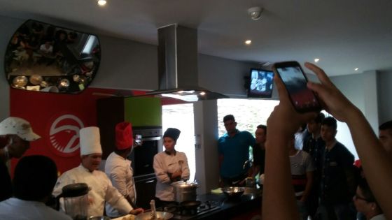 Clase de cocina mexicana en una escuela reconocida en barranquilla.