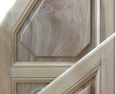 Portes de placard en noyer