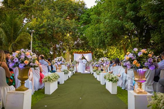 Nave decorada no jardim - Chácara NBS