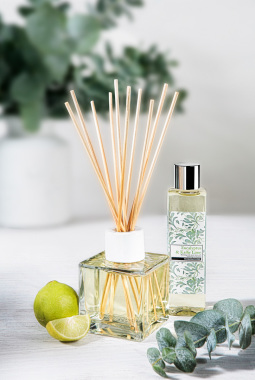 PRODUCT PHOTOGRAPHER