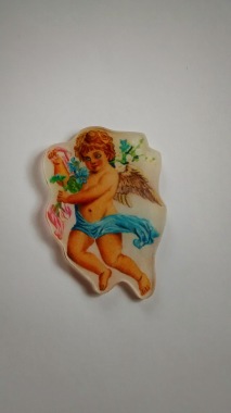 Angelot, plastique fou