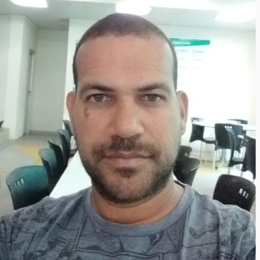 Profissional: Jone Araujo De Meneses