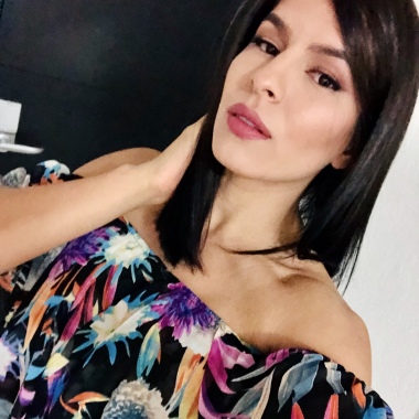 Eve Makeup’S