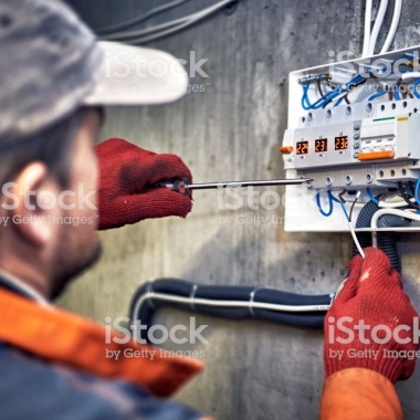 Tem Solução Elétrica E Hidráulica
