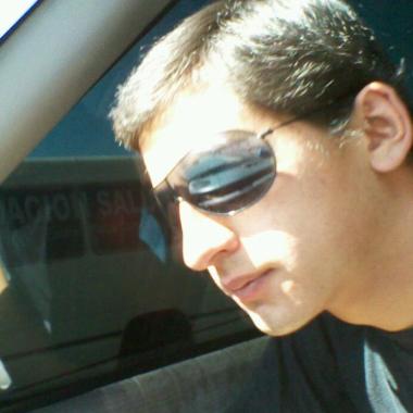 Profesional Guillermo Arias